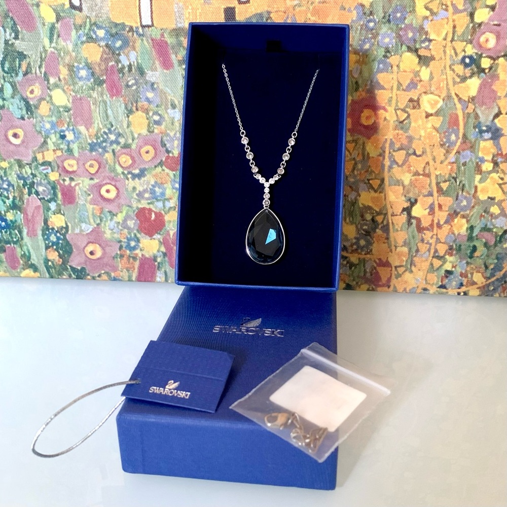 Swarovski Meringue Teardrop Necklace